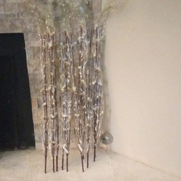 10 Pcs .40" White Blossom Faux Floral Accent Cherry Blossoms - Picture 2 of 12